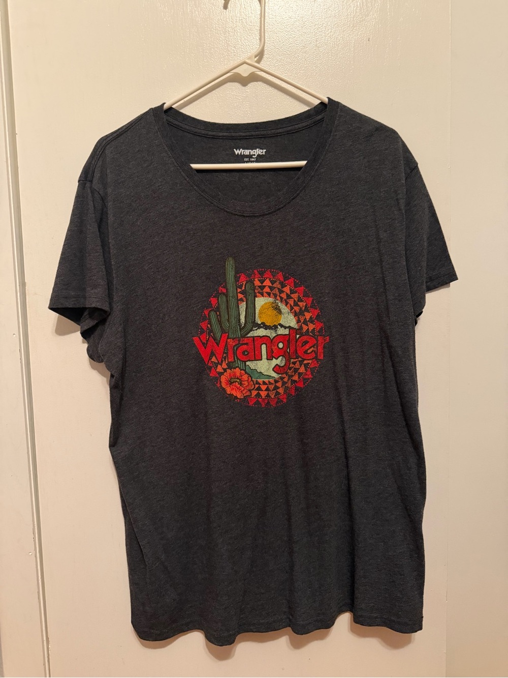 Wrangler Women’s Charcoal Graphic Tee - Desert Logo